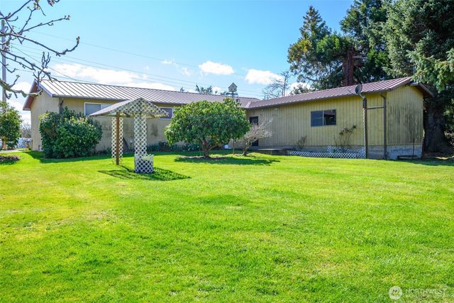 1571 Dutch Hollow Drive, Freeland, WA 98249