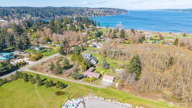 1571 Dutch Hollow Drive, Freeland, WA 98249