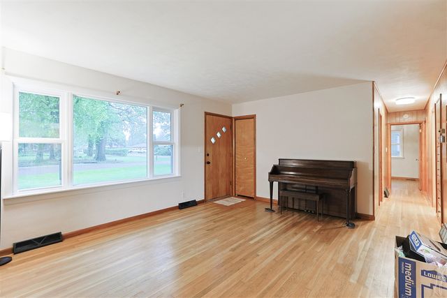 2517 Heath Drive, Niles, MI 49120