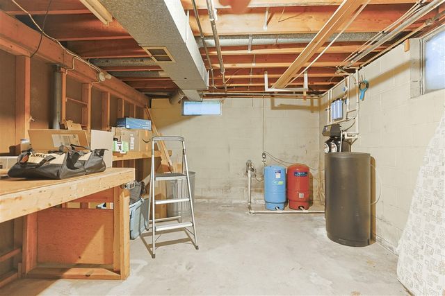 2517 Heath Drive, Niles, MI 49120