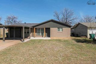1020 WEST HIGHWAY, Iowa Park, TX 76367