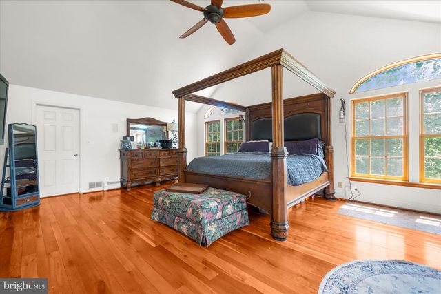 1238 HUFFS CHURCH RD, Barto, PA 19504