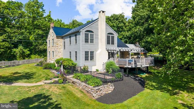 1238 HUFFS CHURCH RD, Barto, PA 19504
