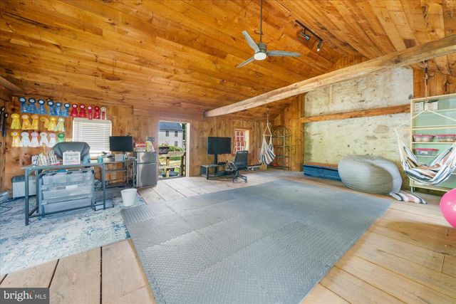 1238 HUFFS CHURCH RD, Barto, PA 19504