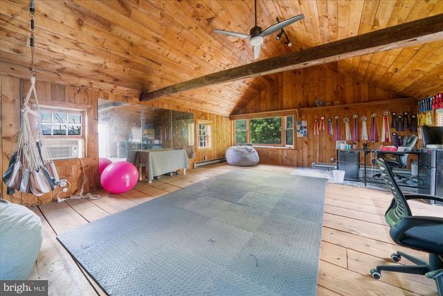 1238 HUFFS CHURCH RD, Barto, PA 19504