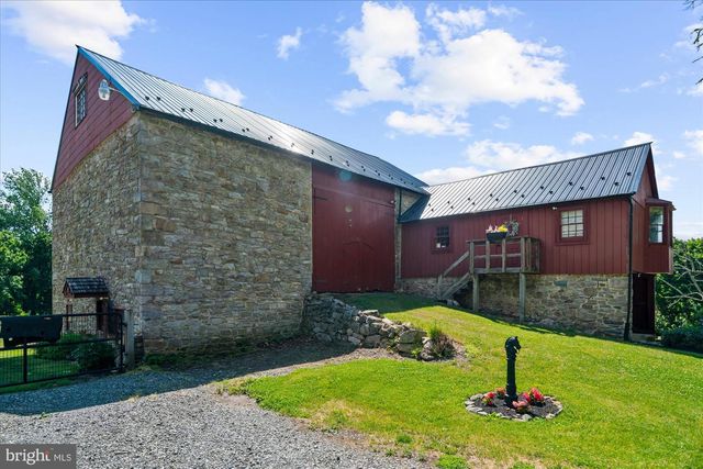 1238 HUFFS CHURCH RD, Barto, PA 19504