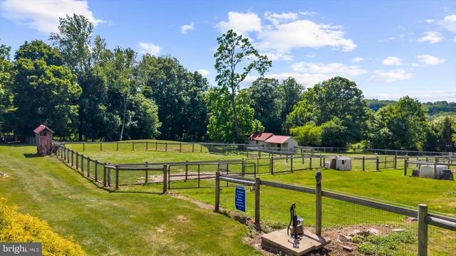 1238 HUFFS CHURCH RD, Barto, PA 19504