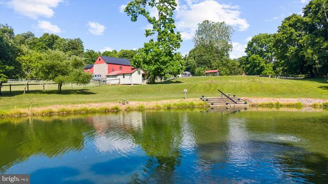 1238 HUFFS CHURCH RD, Barto, PA 19504