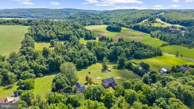 1238 HUFFS CHURCH RD, Barto, PA 19504