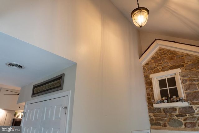 1238 HUFFS CHURCH RD, Barto, PA 19504