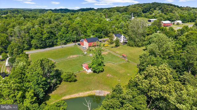1238 HUFFS CHURCH RD, Barto, PA 19504