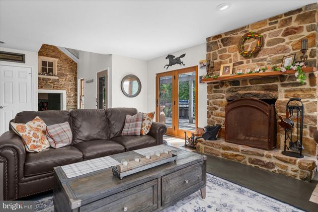 1238 HUFFS CHURCH RD, Barto, PA 19504