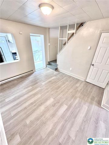 35 Spruce Street, Allentown City, PA 18101