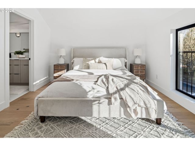 815 3rd St, Lake Oswego, OR 97034