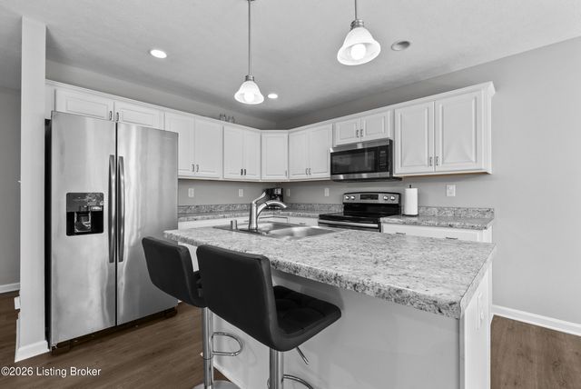 1007 Bogard Ln, Mt Washington, KY 40047