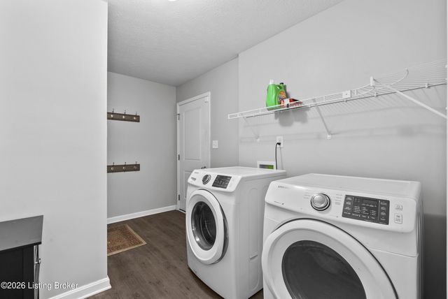 1007 Bogard Ln, Mt Washington, KY 40047