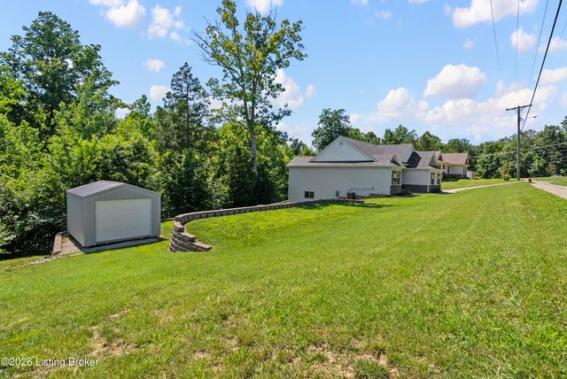 1007 Bogard Ln, Mt Washington, KY 40047
