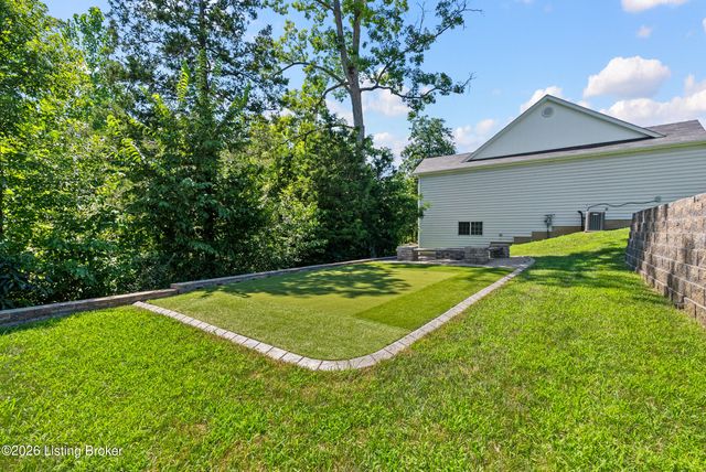 1007 Bogard Ln, Mt Washington, KY 40047