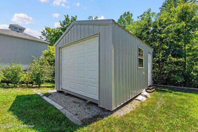 1007 Bogard Ln, Mt Washington, KY 40047