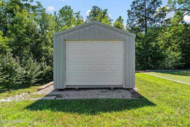1007 Bogard Ln, Mt Washington, KY 40047