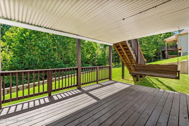 1007 Bogard Ln, Mt Washington, KY 40047