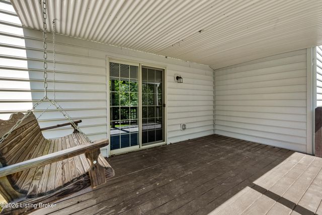 1007 Bogard Ln, Mt Washington, KY 40047
