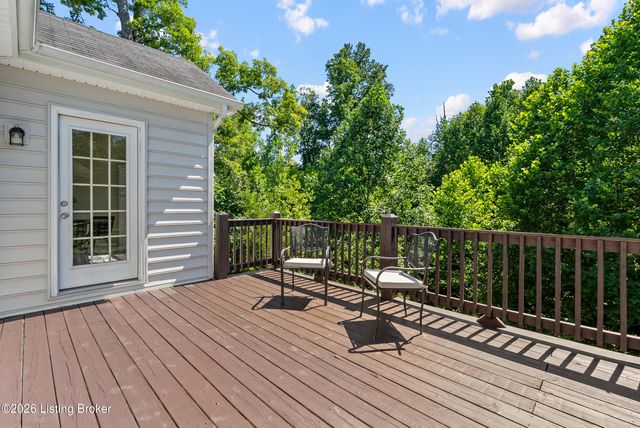 1007 Bogard Ln, Mt Washington, KY 40047