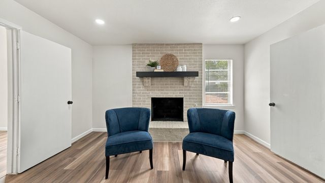 6820 Gary Lane, Fort Worth, TX 76112