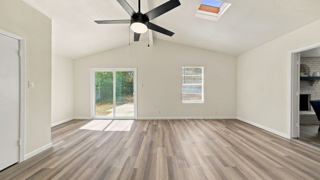 6820 Gary Lane, Fort Worth, TX 76112