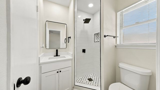 6820 Gary Lane, Fort Worth, TX 76112