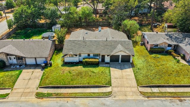6820 Gary Lane, Fort Worth, TX 76112