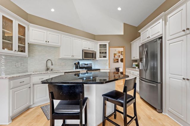 7360 Peltier Circle, Centerville, MN 55038