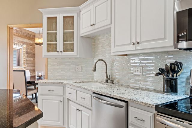 7360 Peltier Circle, Centerville, MN 55038