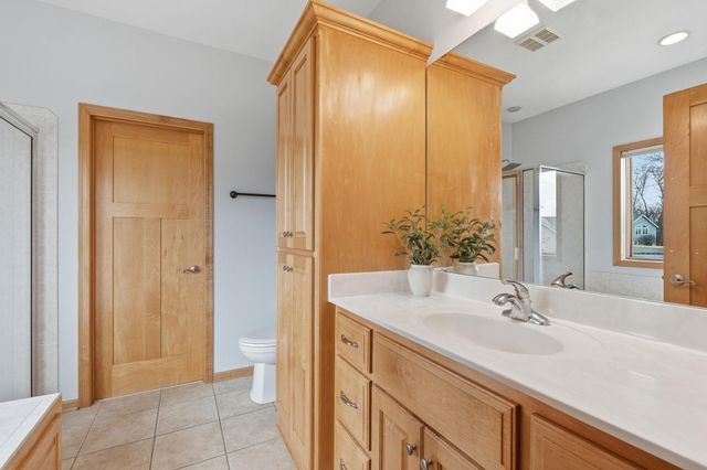 7360 Peltier Circle, Centerville, MN 55038