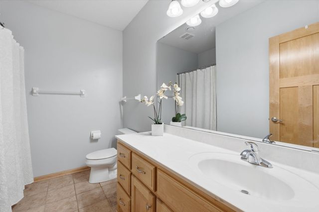 7360 Peltier Circle, Centerville, MN 55038