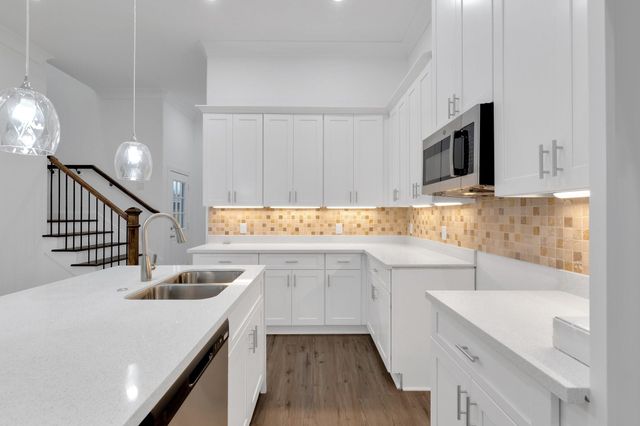 7315 Iwo Jima Road B, Houston, TX 77033