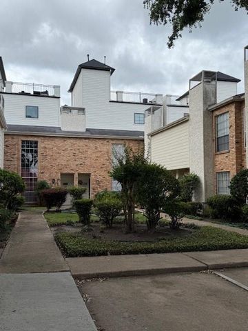6201 Beverlyhill Street 8, Houston, TX 77057