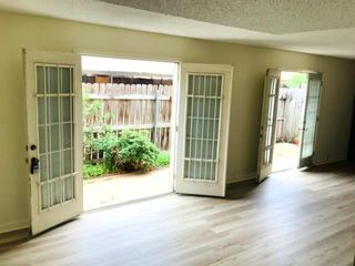 6201 Beverlyhill Street 8, Houston, TX 77057
