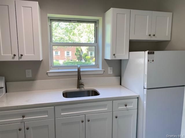 260-18 75th Avenue 1st fl, Glen Oaks, NY 11004