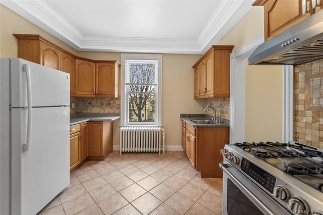 81 N Washington Street 1st Floor, Tarrytown, NY 10591