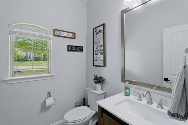 305 Lightcliff ST, Hutto, TX 78634