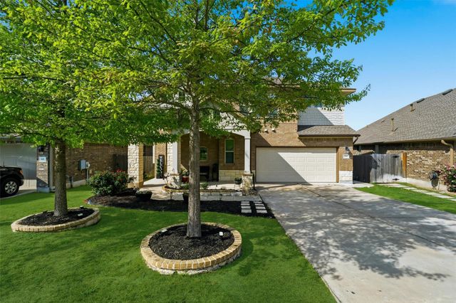 305 Lightcliff ST, Hutto, TX 78634