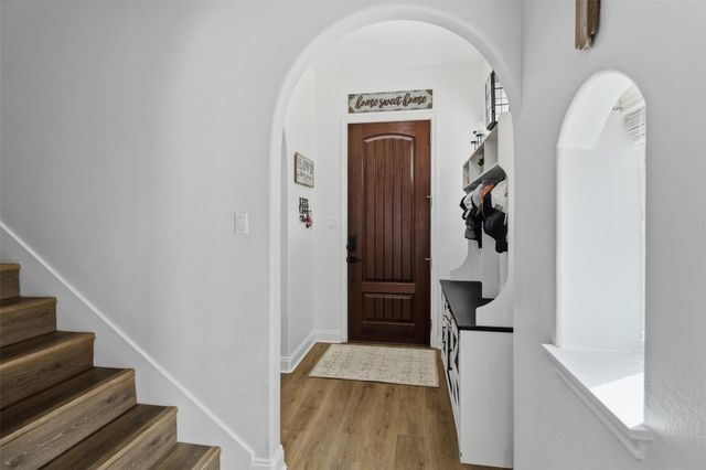 305 Lightcliff ST, Hutto, TX 78634