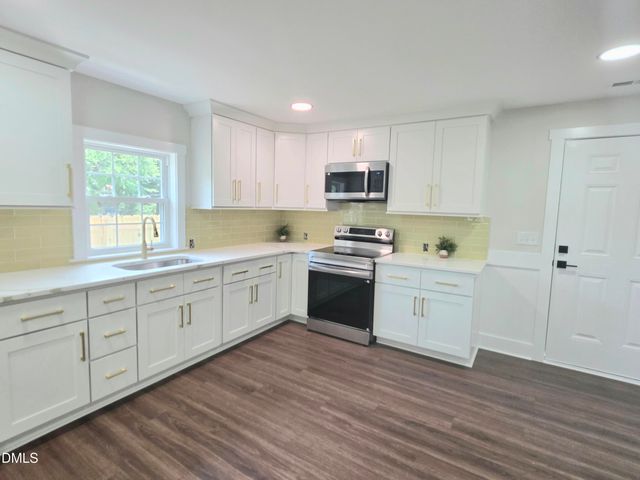 1330 Pollard Avenue, Burlington, NC 27217
