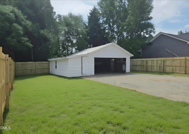 1330 Pollard Avenue, Burlington, NC 27217