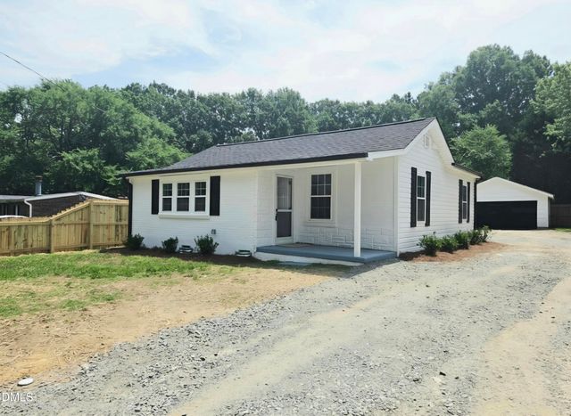 1330 Pollard Avenue, Burlington, NC 27217
