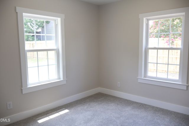 1330 Pollard Avenue, Burlington, NC 27217