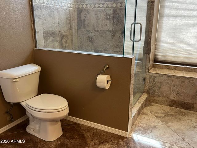 3921 E GRAYTHORN Street, Phoenix, AZ 85044