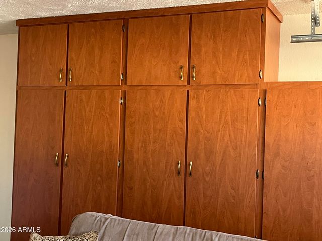 3921 E GRAYTHORN Street, Phoenix, AZ 85044