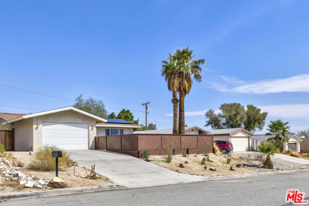 13320 Calle Amapola, Desert Hot Springs, CA 92240